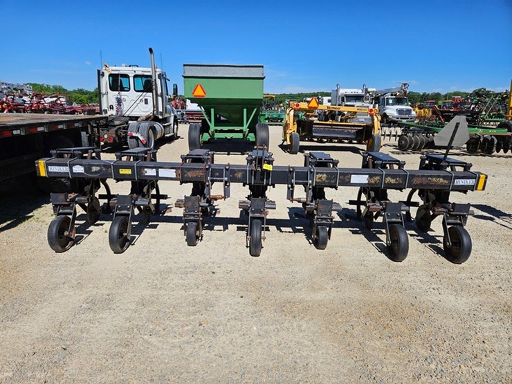 #5078-•-hiniker-3pt-6-row-30"-cultivator-image-8
