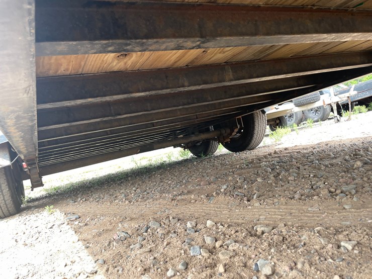 #1221-•-2022-redi-haul-equipment-trailer-(has-mn-title)-image-21
