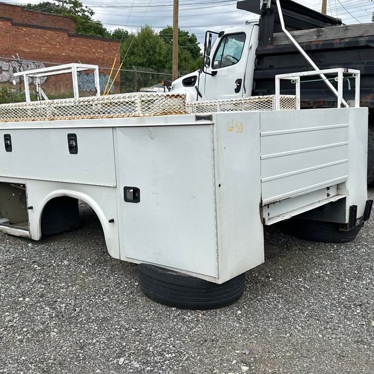 #50 • KNAPHEIDE TRUCK BED