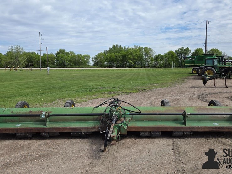 john-deere-120-image-2