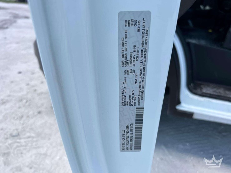 2023-ram-promaster-1500-image-5
