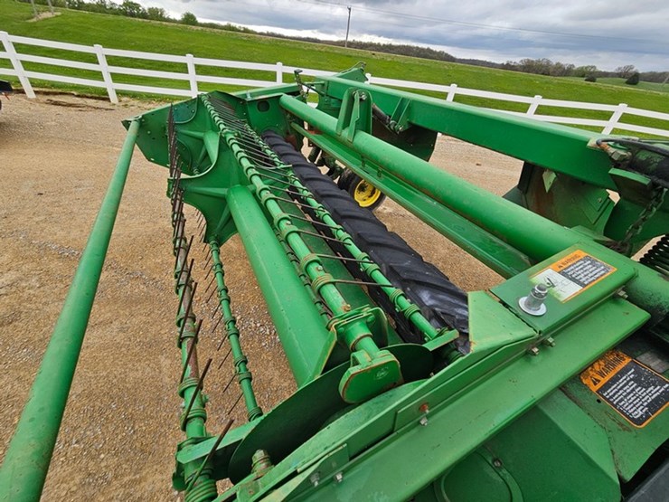 john-deere-820-image-58
