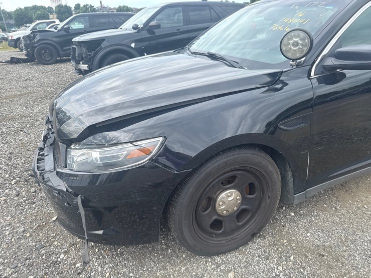 #45-•-2016-ford-interceptor-image-9