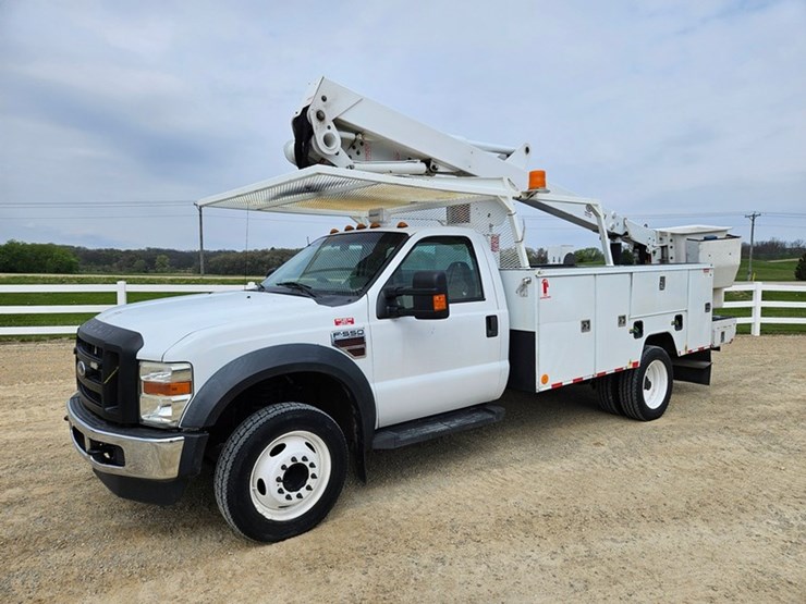 2008-ford-f550-image-1