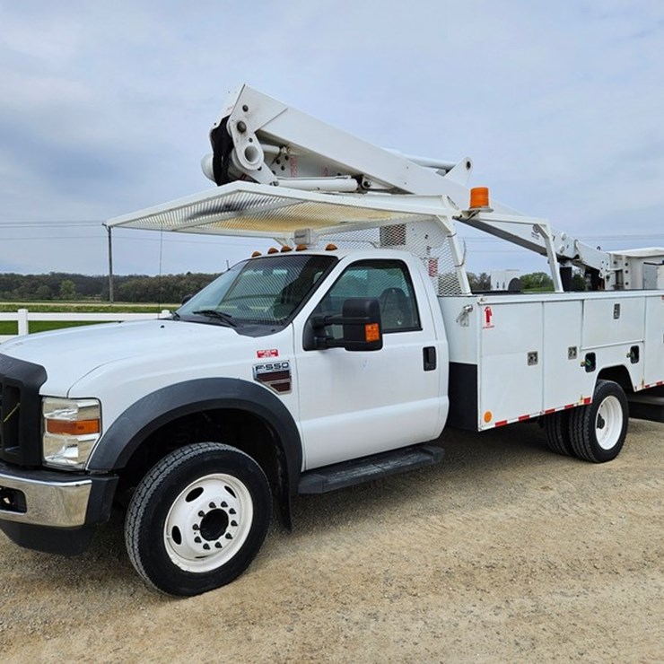 2008 FORD F550