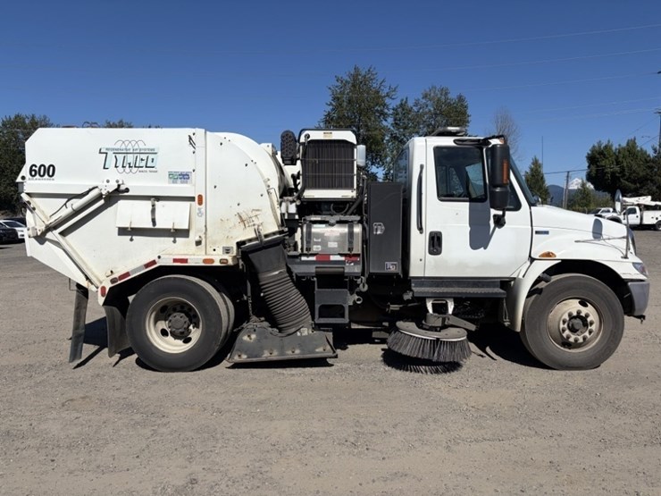 tymco-600-image-3
