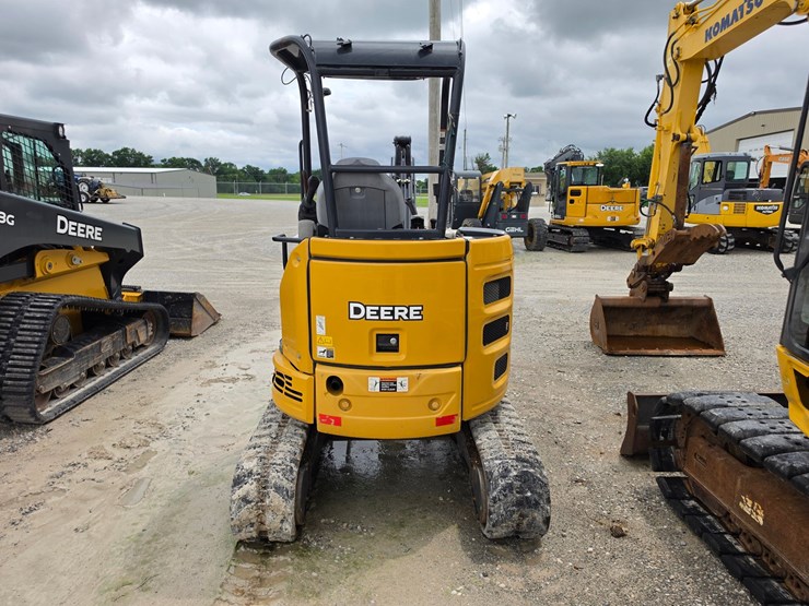 2018-deere-26g-image-15