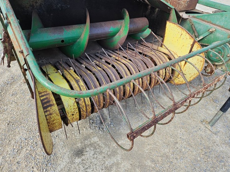 john-deere-24t-image-47