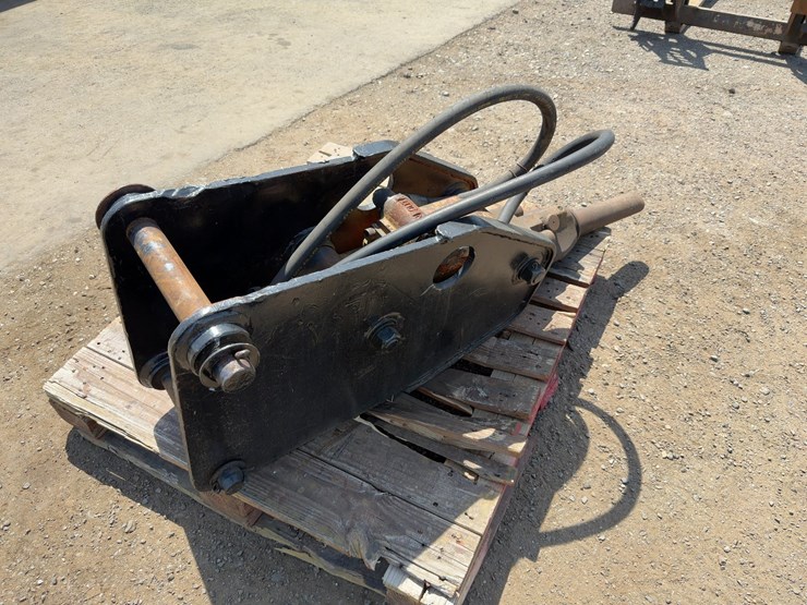 npk-hydraulic-breaker-hammer-image-3