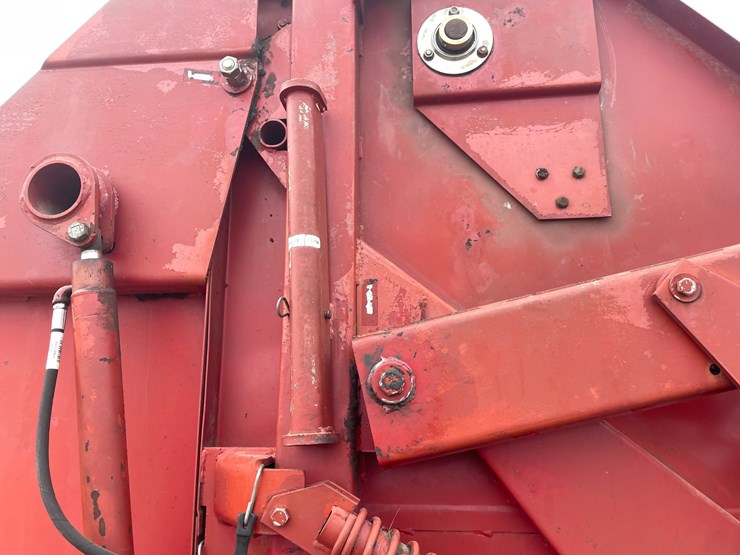case-ih-8440-image-10