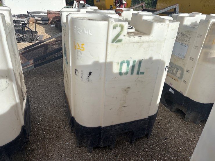 #1635-•-330-gallon-plastic-storage-oil-tank-image-1
