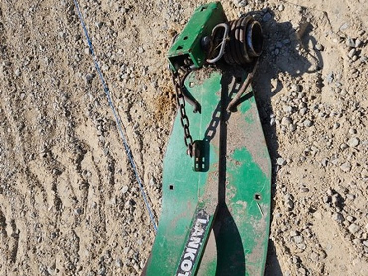 john-deere-12-image-16