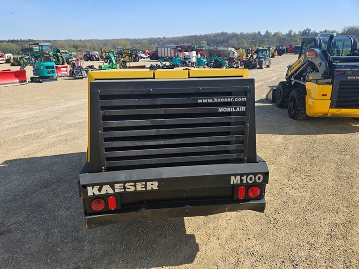 2015-kaeser-m100-image-4