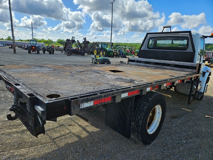 2004-international-durastar-4300-image-29