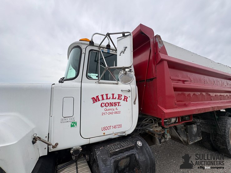 2000-mack-rd600-image-19