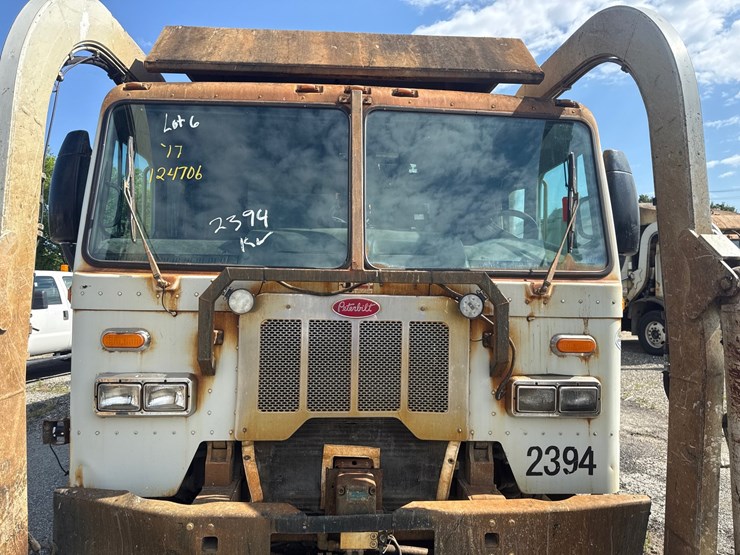 #6-•-2017-peterbilt-heil-front-loader-image-6