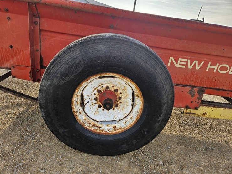 new-holland-519-image-18