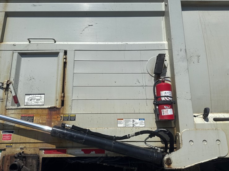 #7-•-2015-mack-heil-front-loader-image-17