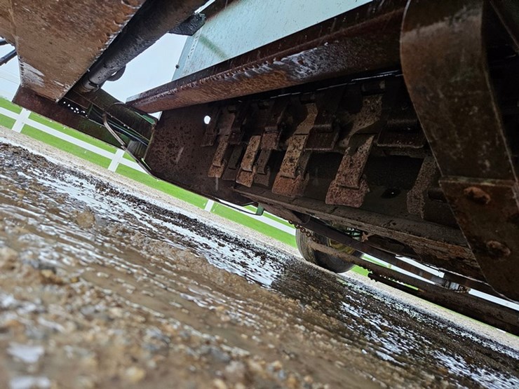 john-deere-100-image-18