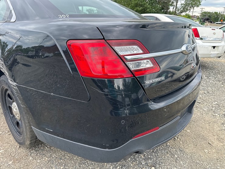 #36-•-2018-ford-interceptor-image-19