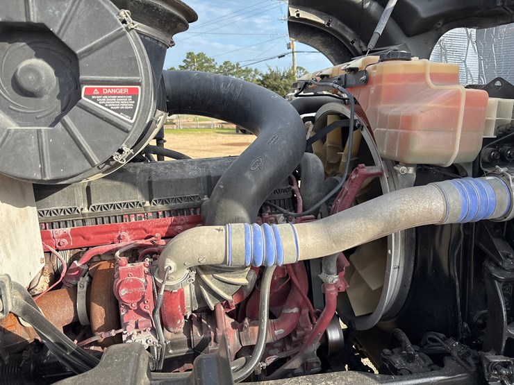 2019-mack-granite-104fr-image-33