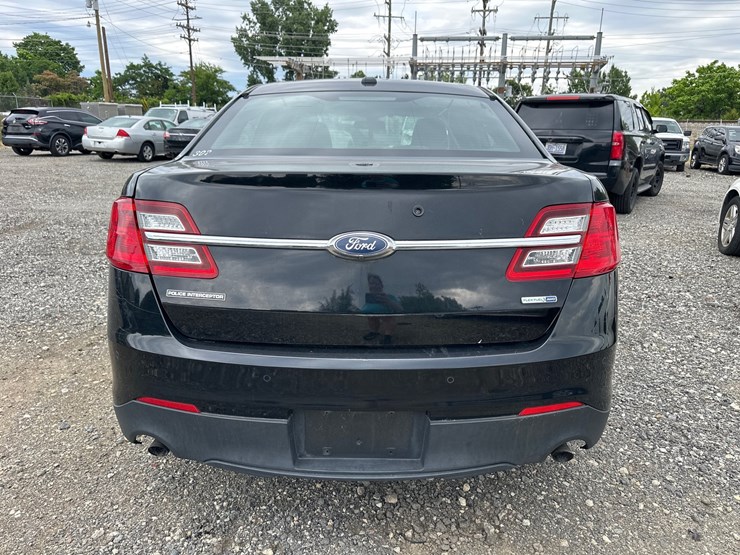 #36-•-2018-ford-interceptor-image-5