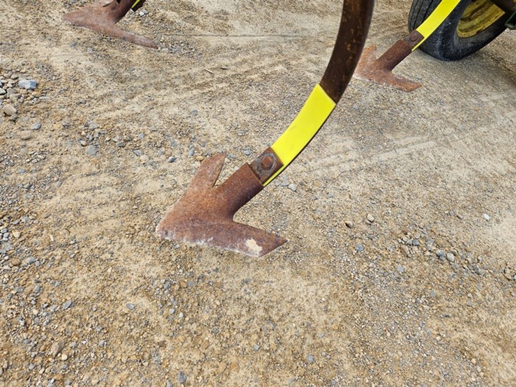john-deere-28-image-27