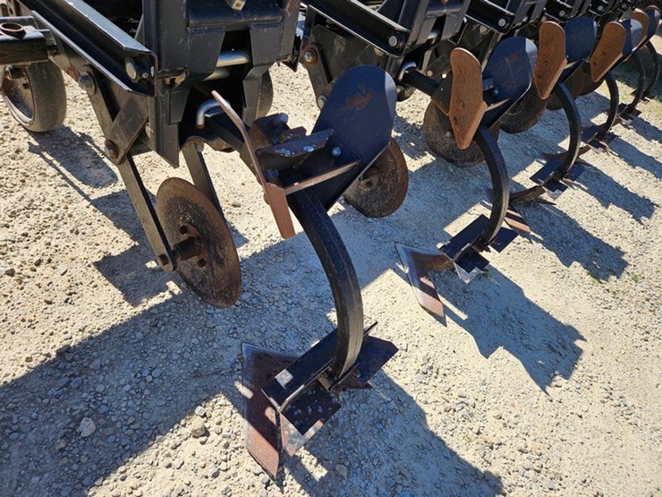 #5078-•-hiniker-3pt-6-row-30"-cultivator-image-16