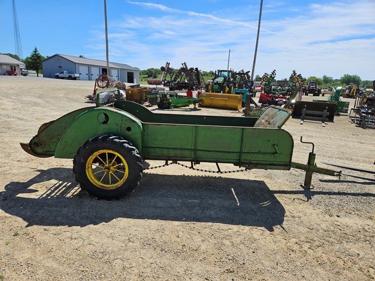 john-deere-7-image-6