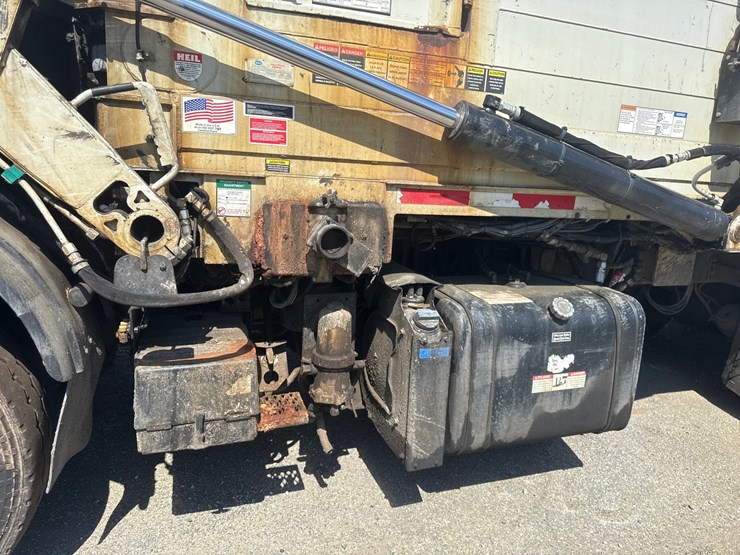 #7-•-2015-mack-heil-front-loader-image-12