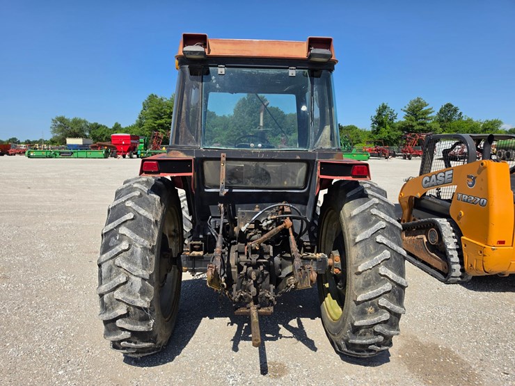 1988-case-ih-885-image-15