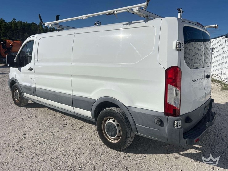 2016-ford-transit-image-4