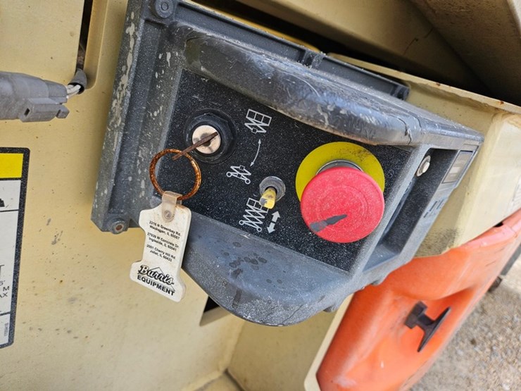 2015-jlg-2632es-image-18