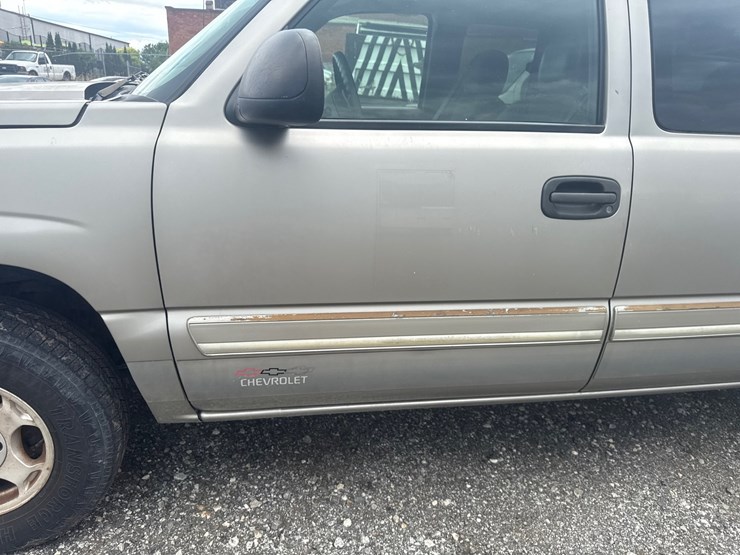 2003-chevrolet-1500-image-10