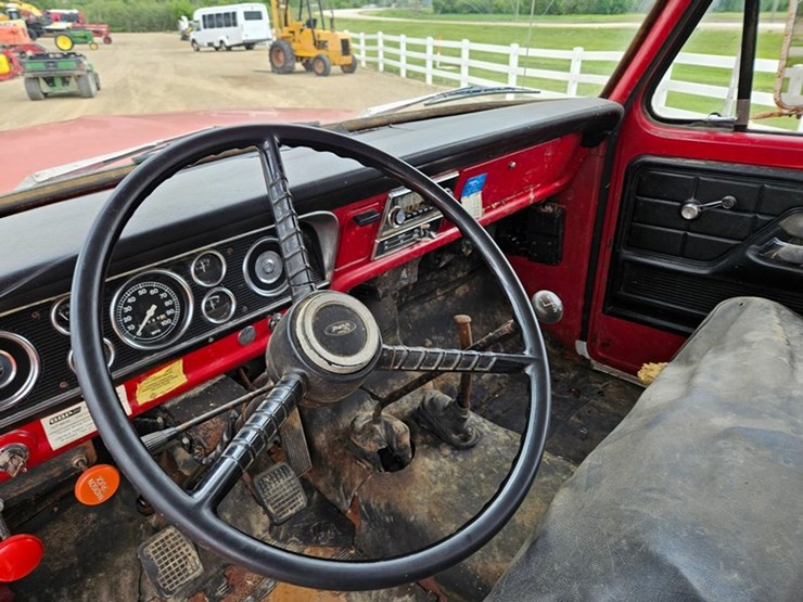 ford-600-image-30