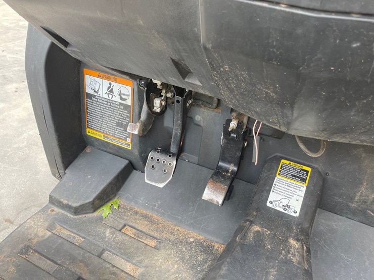 2016-john-deere-550-image-23