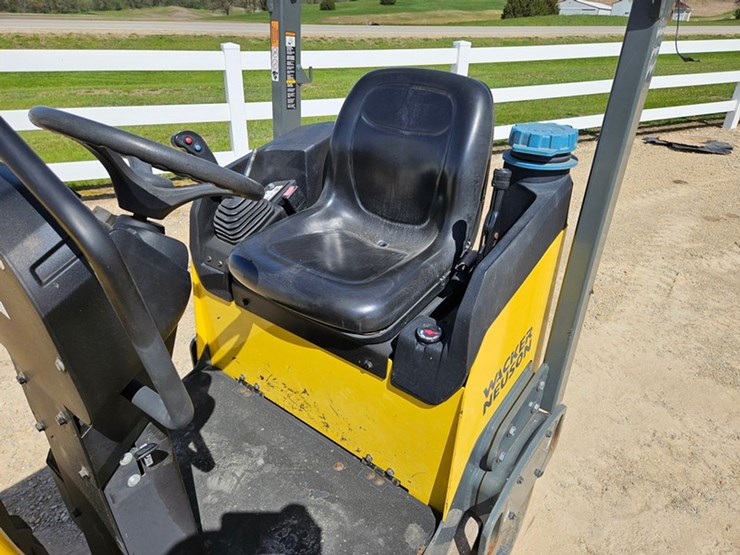 2021-wacker-neuson-rd12a-image-34