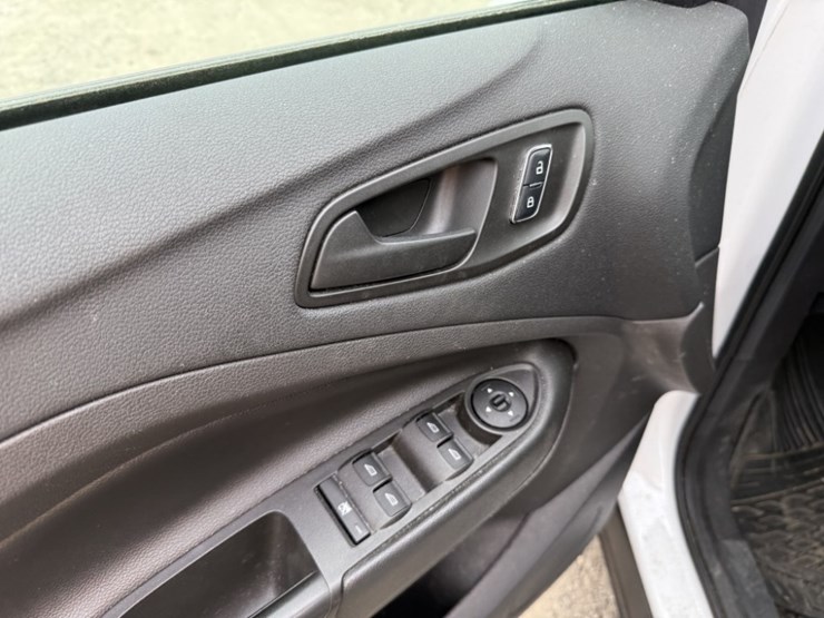 2016-ford-escape-image-25