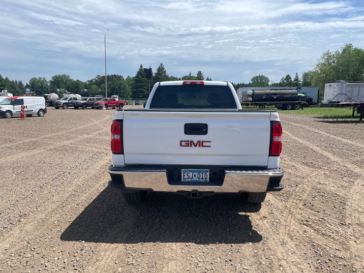 #1324-•-2017-gmc-sierra-pickup-truck-has-mn-title)-image-4