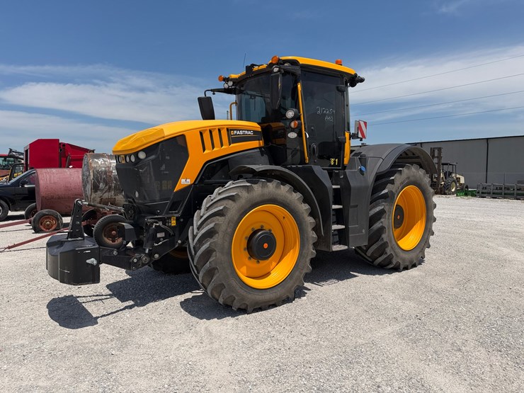 #212254-•-2022-jcb-8330-fastrac-tractor-image-1