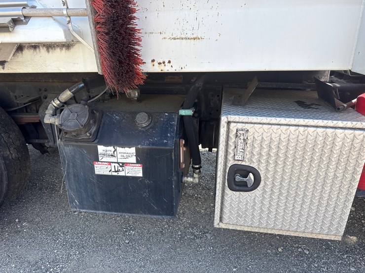 #9-•-2016-freightliner-heil-rear-load-garbage-truck-image-22