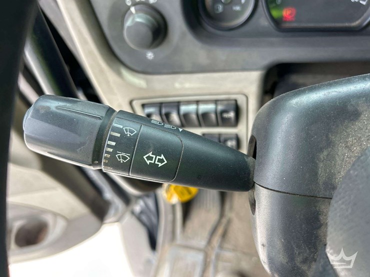 2018-peterbilt-579-image-14