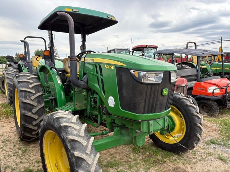 john-deere-5065e-image-4