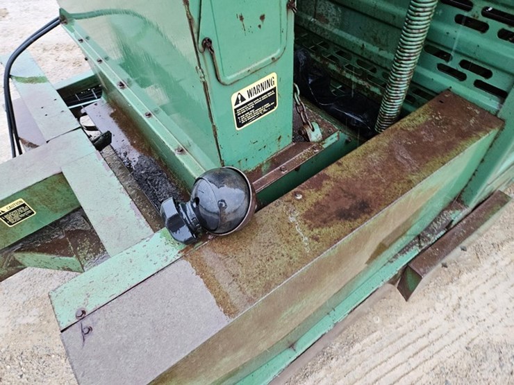 john-deere-100-image-11
