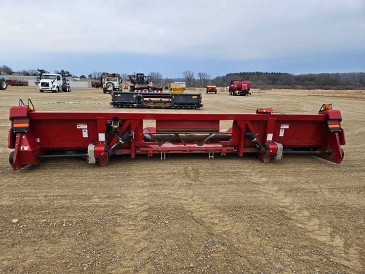 case-ih-3208-image-4