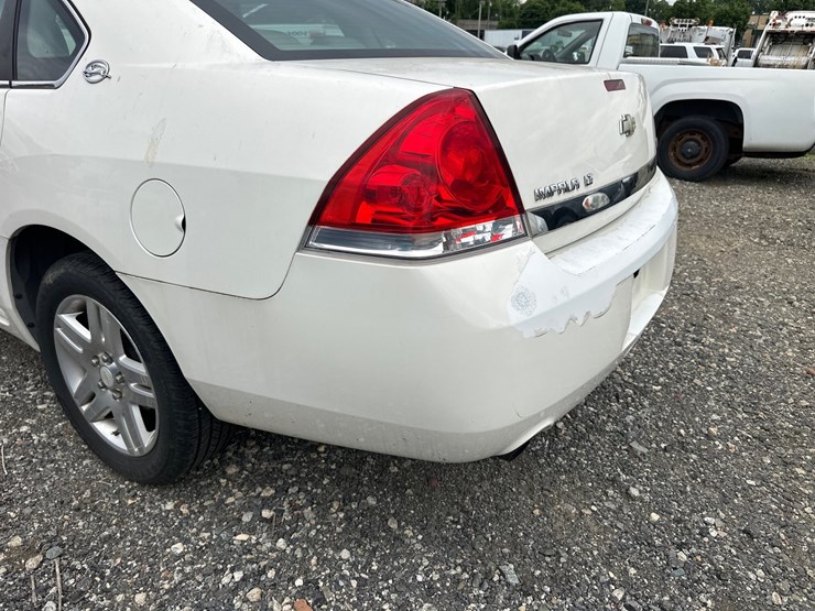 #28-•-2008-chevy-impala-image-21
