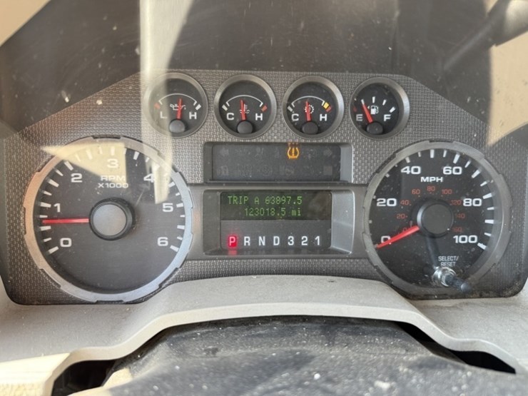 2008-ford-f250-image-32