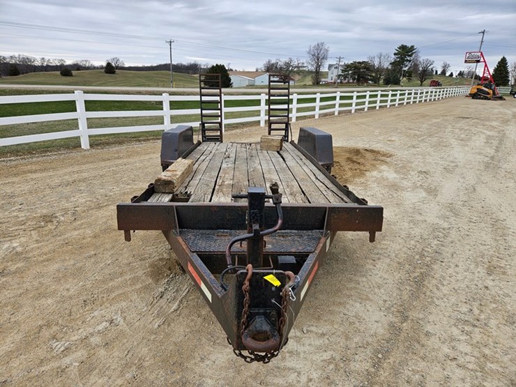 #5066-•-millennium-81"-x-18'-tandem-axle-trailer-image-8