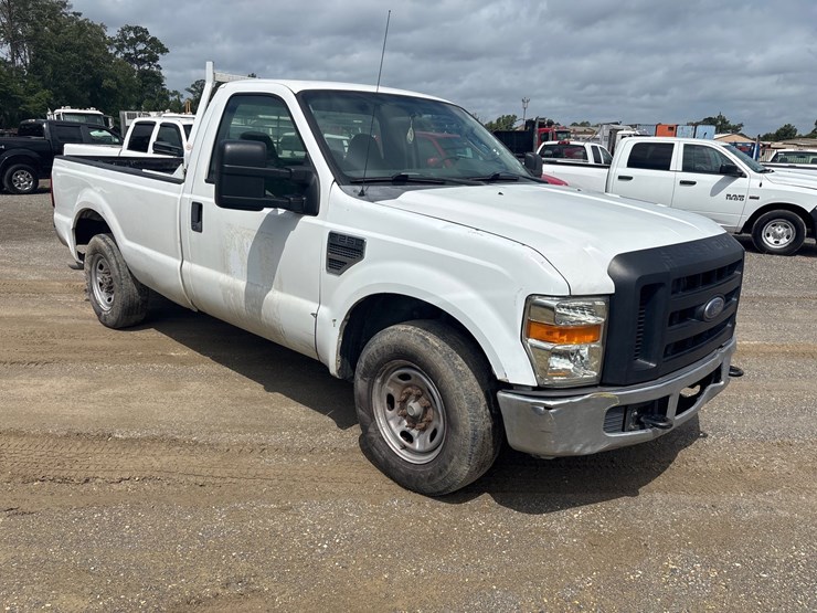 2010-ford-f250-image-2
