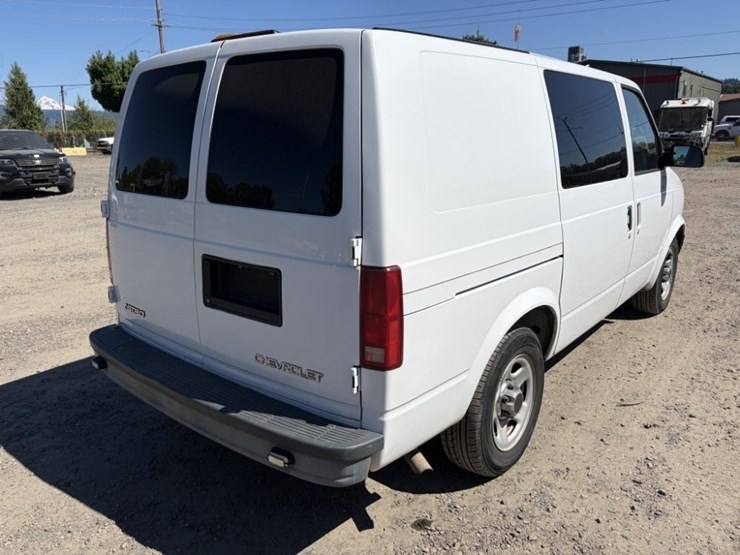 2005-chevrolet-astro-image-4